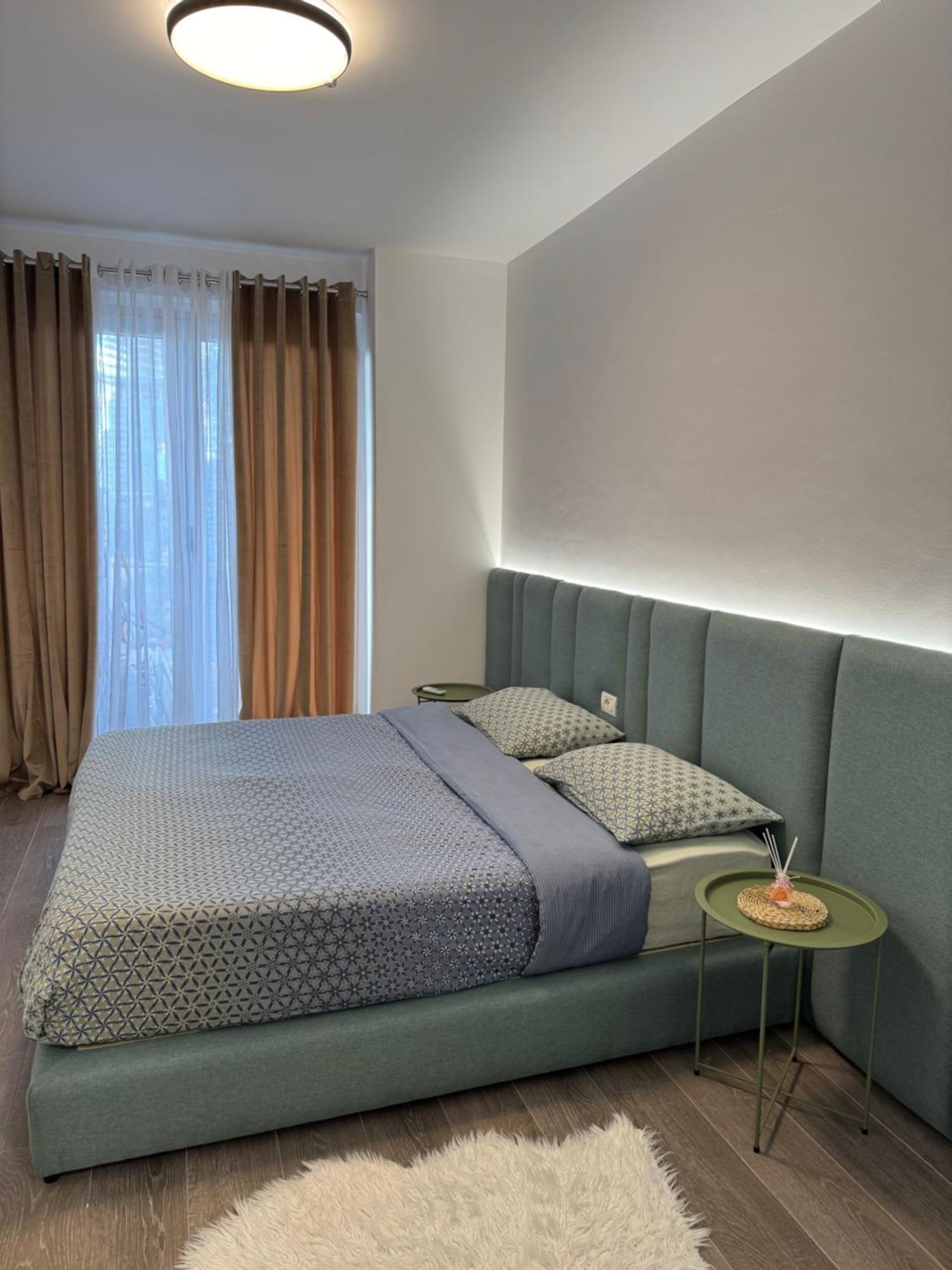 Free Parking Skanderbeg Square - Spacious Central Apartment Tirana Exterior photo