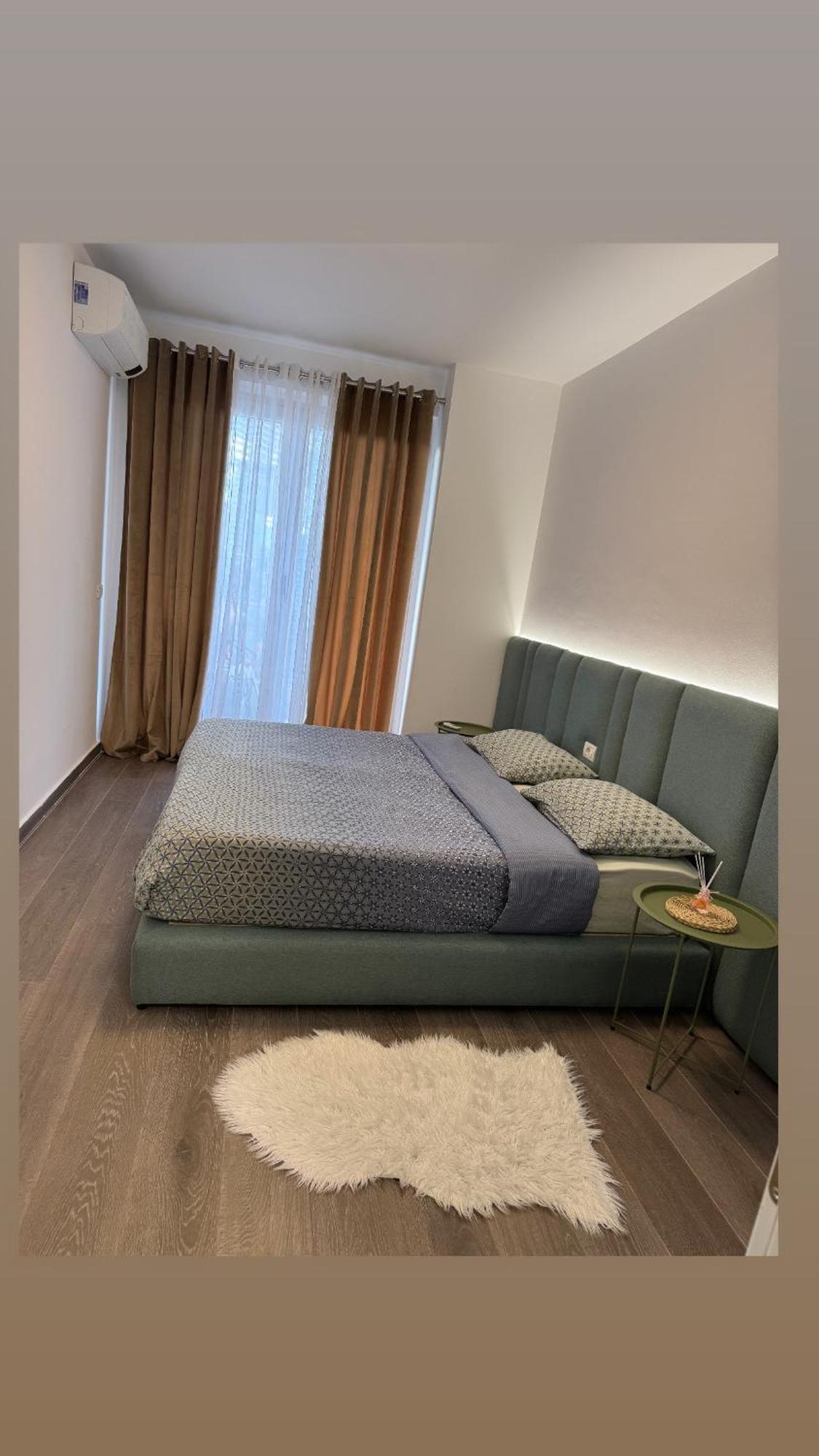 Free Parking Skanderbeg Square - Spacious Central Apartment Tirana Exterior photo